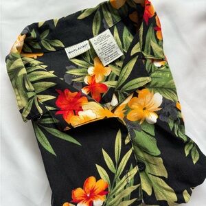 White Stag Black Short-Sleeve Tropical Floral Button-Down Shirt